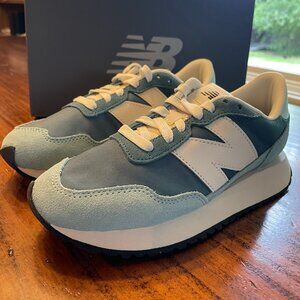New Balance 237 Sneaker